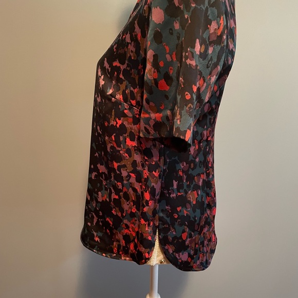 Halston Top - Picture 5 of 7